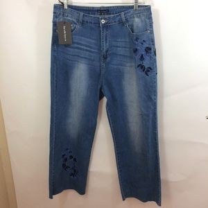 NWT See N Be Seen Women's Floral Jeans, Size 2X